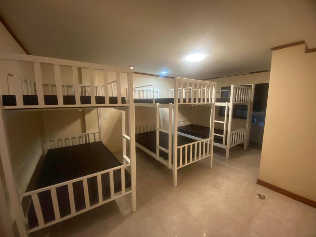 Nearthepark Backpack Hostel 2 치앙마이 외부 사진